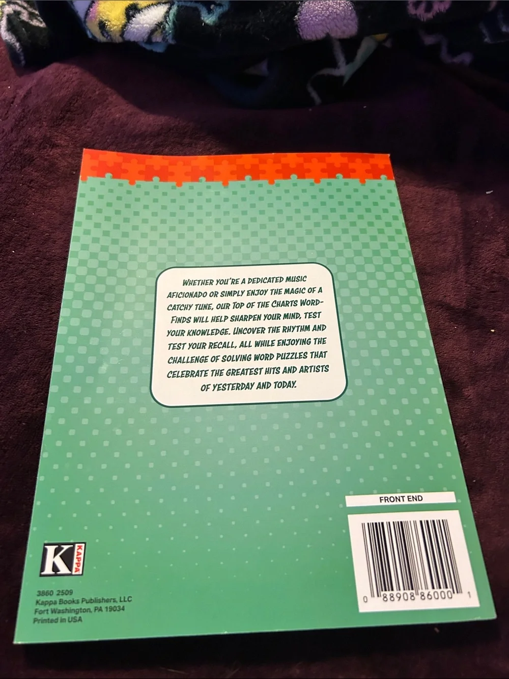 Top of the Charts Word-Finds - Green Large Print Puzzle Book